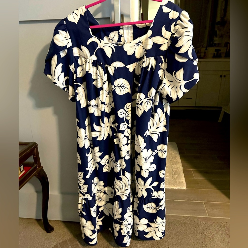 Vintage Royal Creation Hawaii Authentic MuuMuu Dress 👗 Beautiful